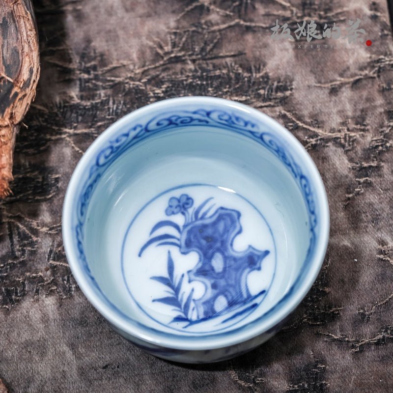 Jingdezhen Handmade Blue and White Porcelain Xiaozhuozhai Tea Set 70ml - Five Roots Tea