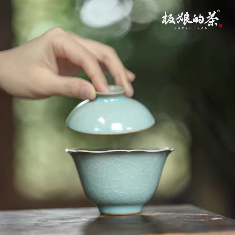 Jingdezhen Handmade Ru Kiln, Xiaozhuozhai Sky - Blue Cracked Glaze Flower - Rim Gaiwan, 110ml - Five Roots Tea