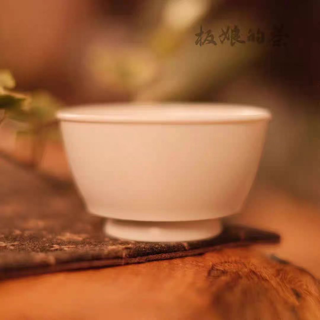 Jingshan Handmade Tang - style Plain White Glaze Cup - 35ml - Five Roots Tea