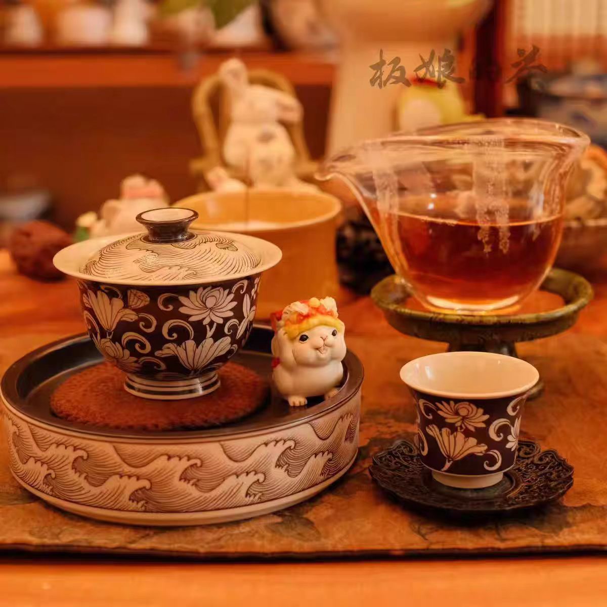 Nantang Handmade Elegant Jizhou Kiln - Hand - Painted Full - Pattern Wave and Interlocking Lotus Single Cup - 45ml - Five Roots Tea