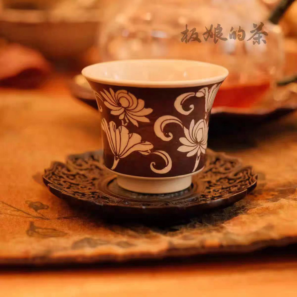 Nantang Handmade Elegant Jizhou Kiln - Hand - Painted Full - Pattern Wave and Interlocking Lotus Single Cup - 45ml - Five Roots Tea