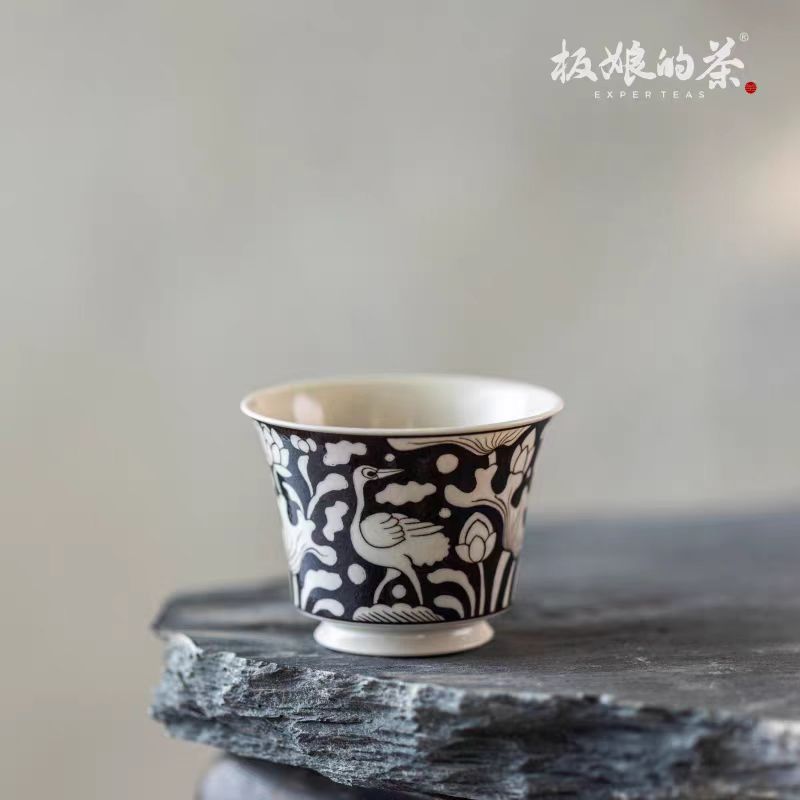 Nantang Handmade Elegant "Lotus and Egret for Continuous Imperial Examinations Success" Cup - Five Roots Tea