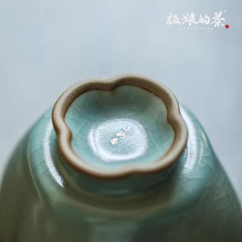 Xiaozhuozhai Handcrafted Ru Kiln – Sky - Blue Crackled Begonia - Shaped Stemmed Master Cup (65ml) - Five Roots Tea