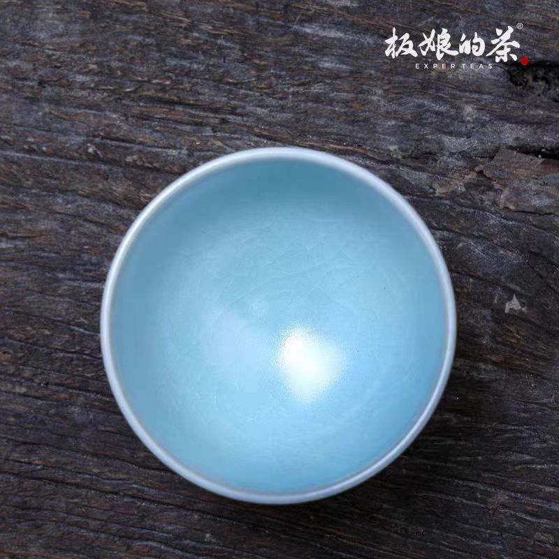 Xiaozhuozhai Handcrafted Sky - Blue Ru Kiln – Small Round Tumbler Master Cup (50ml) - Five Roots Tea